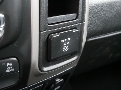 Certified 2018 RAM 1500 Big Horn AWD/4WD image 32