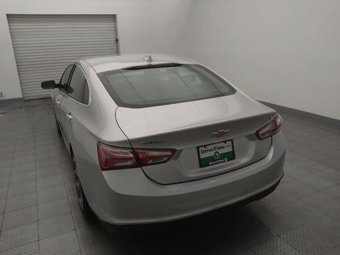 Used 2020 Chevrolet Malibu LT FWD image 6