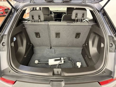 Used 2022 Chevrolet Bolt EUV LT w/ Comfort Package FWD image 31