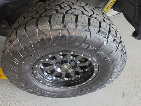 Used 2023 Jeep Wrangler Unlimited Sport AWD/4WD image 9
