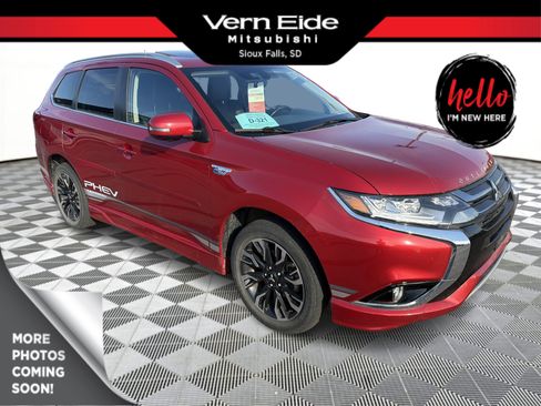 Used 2018 Mitsubishi Outlander GT AWD/4WD image 1