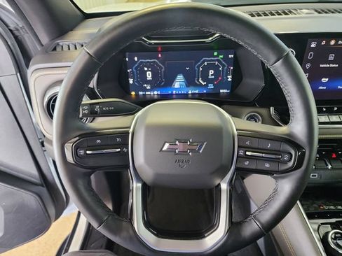 Certified 2024 Chevrolet Colorado ZR2 w/ ZR2 Convenience Package III AWD/4WD image 18
