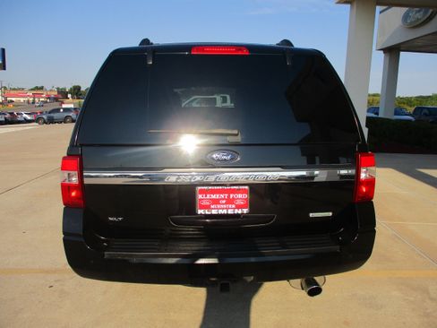 Used 2016 Ford Expedition XLT w/ Equipment Group 202A RWD image 7