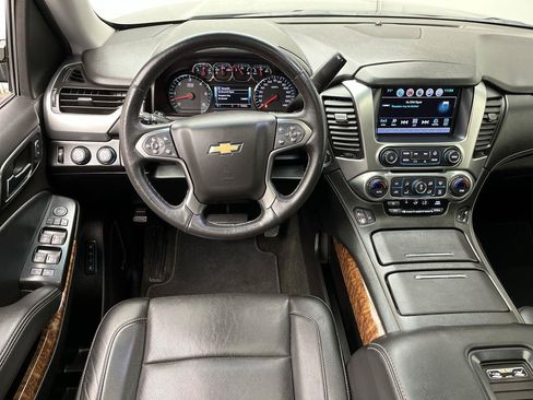 Used 2017 Chevrolet Tahoe Premier AWD/4WD image 16