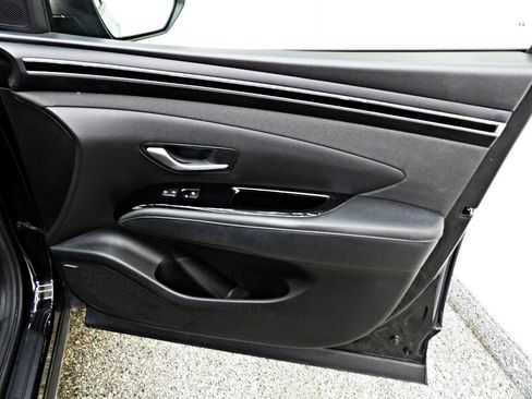 Used 2022 Hyundai Tucson Limited image 11