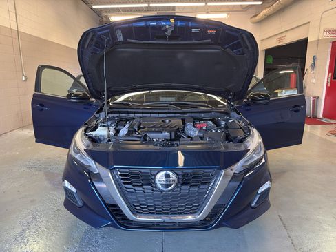 Used 2021 Nissan Altima 2.0 SR FWD image 10