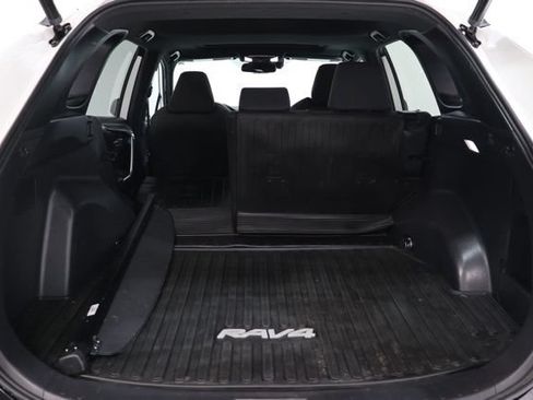 Used 2022 Toyota RAV4 SE w/ Convenience Package AWD/4WD image 35