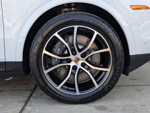 New 2026 Porsche Cayenne E-Hybrid image 29