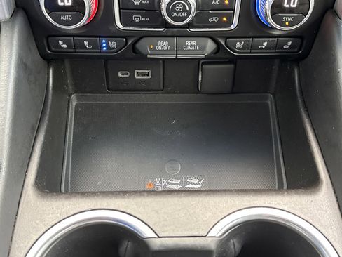 Used 2021 GMC Yukon SLT image 29