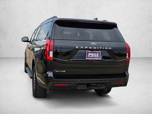 Used 2025 Ford Expedition Active RWD image 7