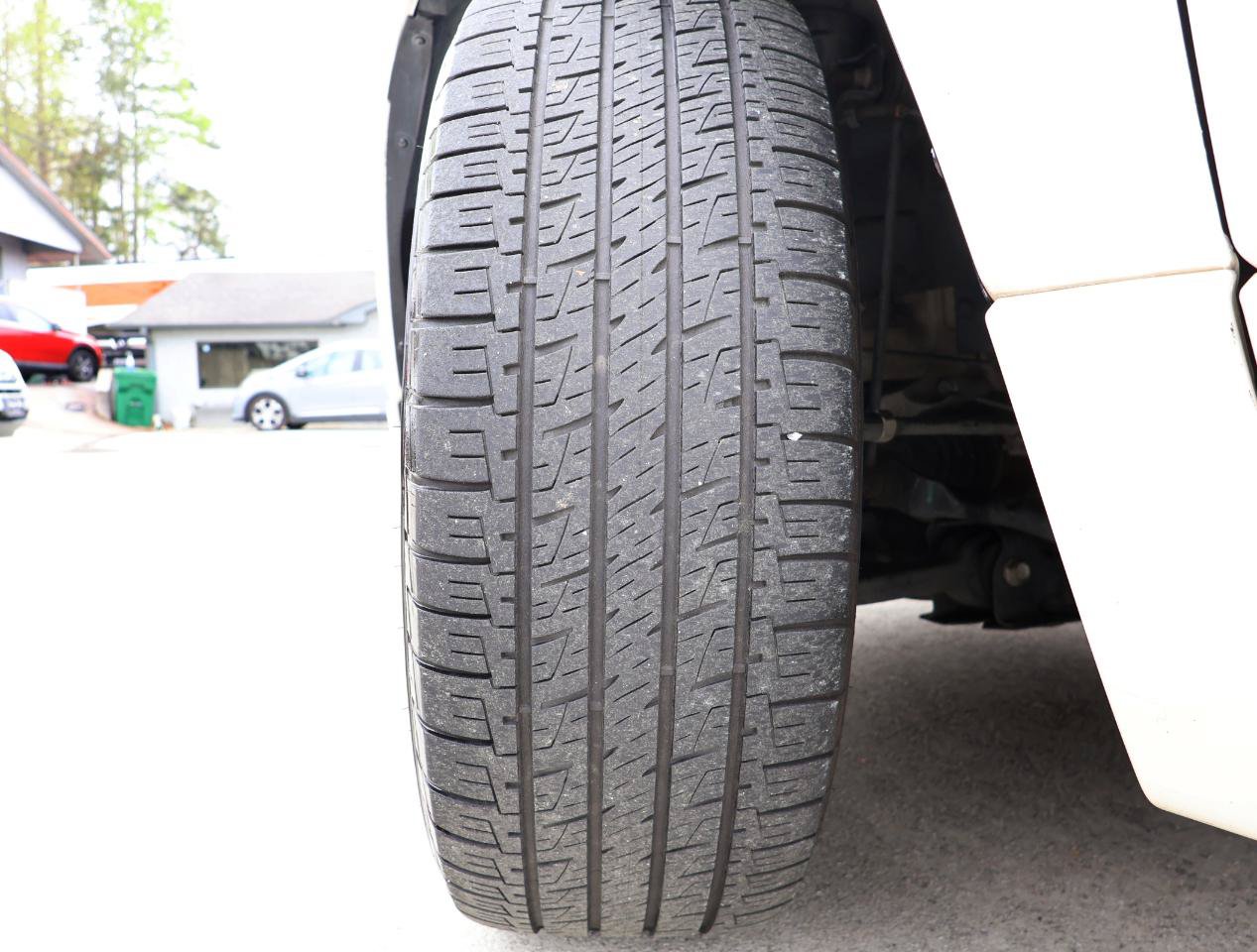 Used 2015 GMC Acadia Denali FWD image 26