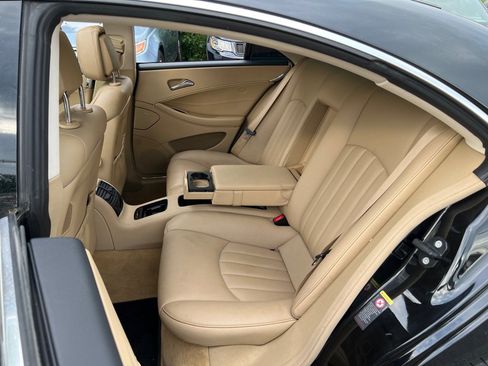 Used 2011 Mercedes-Benz CLS 550 image 13