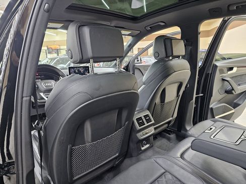 Used 2018 Audi SQ5 Prestige w/ Prestige Package image 27