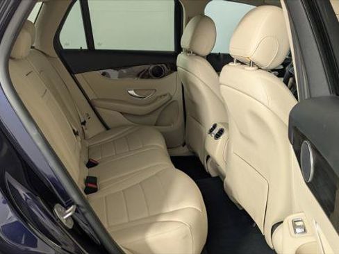 Used 2017 Mercedes-Benz GLC 300 4MATIC image 18