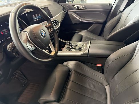 Used 2022 BMW X5 xDrive45e w/ Premium Package AWD/4WD image 3