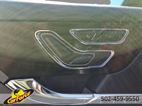 Used 2023 Lincoln Corsair Reserve w/ Equipment Group 201A image 19