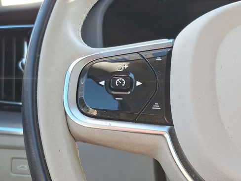 Certified 2023 Volvo XC60 B5 Core w/ Climate Package image 23