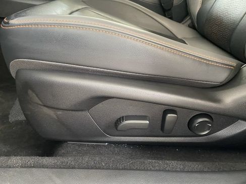 Used 2024 Subaru Crosstrek 2.5i Limited AWD/4WD image 22