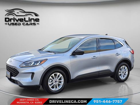 Used 2022 Ford Escape SE FWD image 9