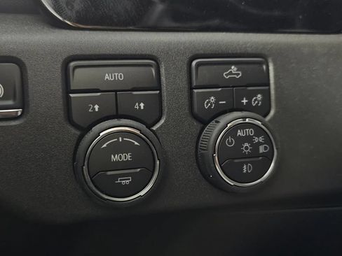 Used 2025 Chevrolet Silverado 1500 RST AWD/4WD image 34