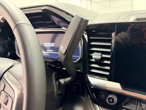 Certified 2024 Chevrolet Silverado 2500 LTZ w/ LTZ Convenience Package image 19