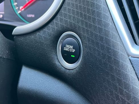 Used 2024 Chevrolet Malibu LT image 20