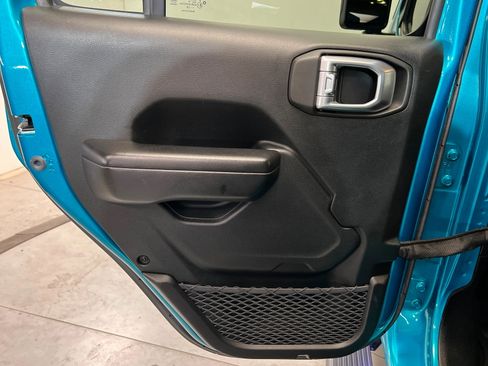 Used 2019 Jeep Wrangler Unlimited Sport S image 19