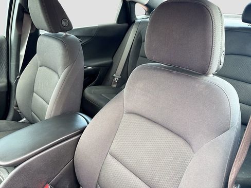 Used 2025 Chevrolet Malibu RS FWD image 20
