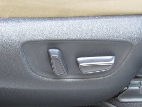 Used 2023 Toyota Sienna XLE w/ XLE Plus Package AWD/4WD image 22