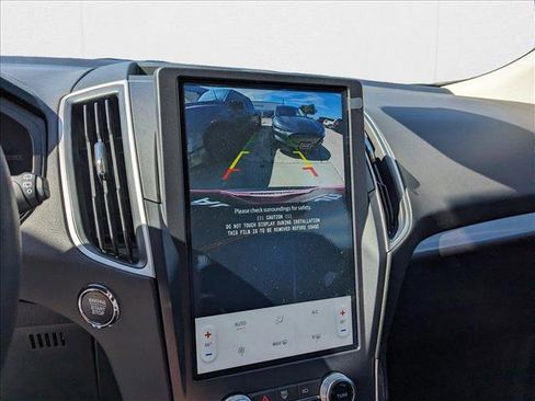 New 2024 Ford Edge SE image 14