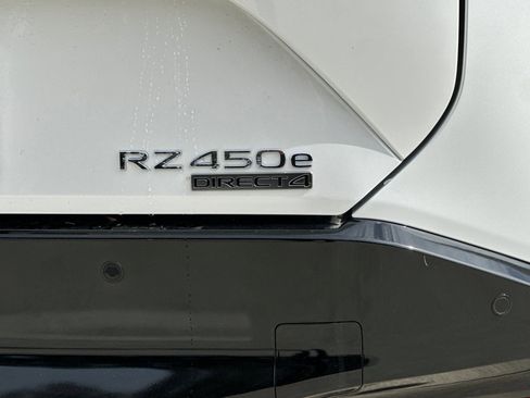 New 2026 Lexus RZ 450e AWD w/ Cold Area Package image 18
