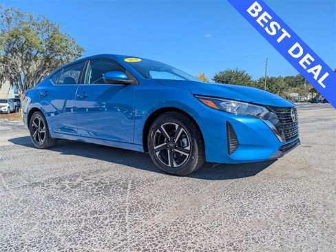 Used 2024 Nissan Sentra SV image 2