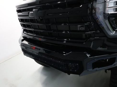 Used 2024 Chevrolet Silverado 3500 LTZ w/ LTZ Plus Package AWD/4WD image 80