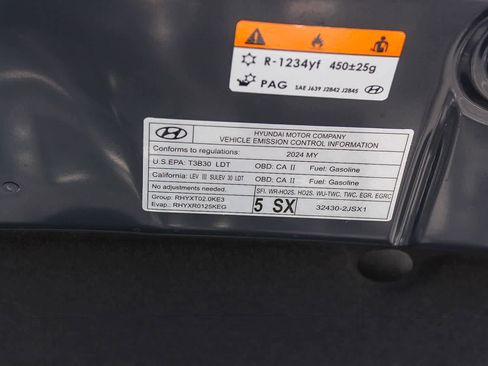 Certified 2024 Hyundai Kona SEL AWD/4WD image 37