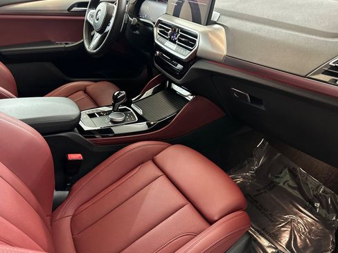 Certified 2024 BMW X4 xDrive30i w/ Premium Package image 32