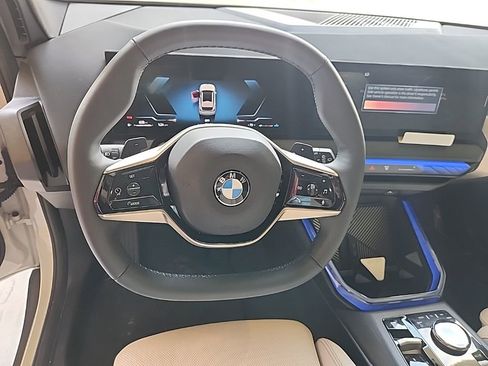 Used 2025 BMW X3 xDrive30i w/ Convenience Package image 4