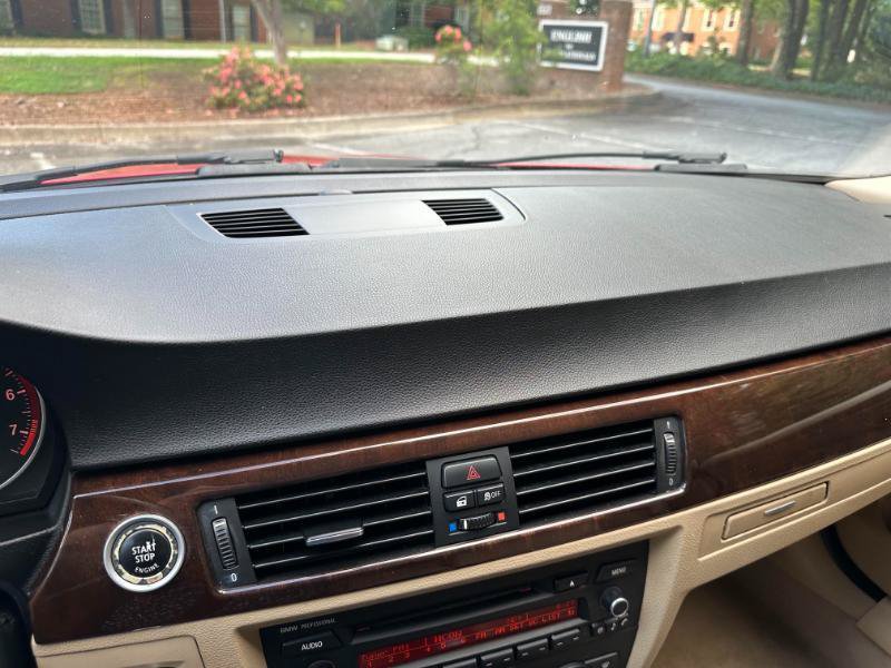 Used 2011 BMW 328i Sedan RWD image 29