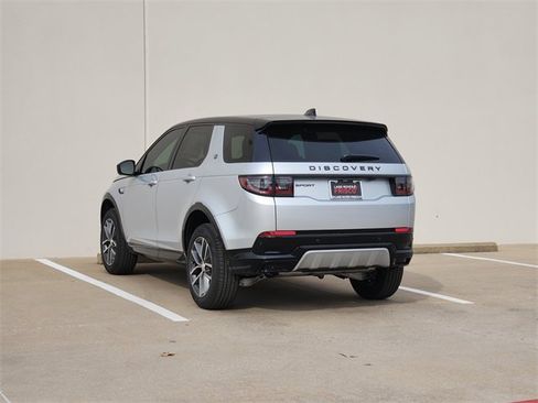 New 2026 Land Rover Discovery Sport Landmark image 3
