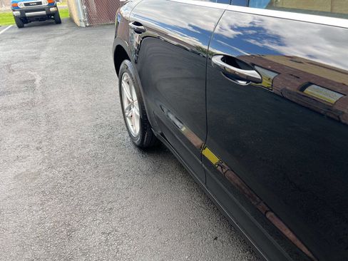 Used 2017 Porsche Macan S image 11