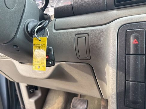 Used 2004 Ford Freestar SE image 11