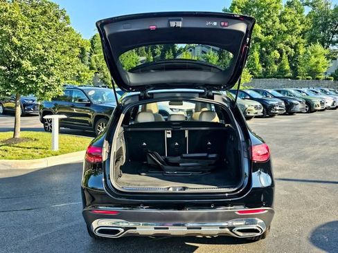 Used 2026 Mercedes-Benz GLC 300 4MATIC image 11