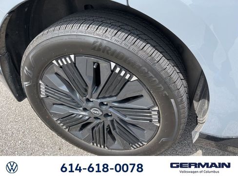 Used 2025 Nissan Murano Platinum image 17