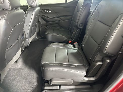 Used 2019 Chevrolet Traverse LT w/ LT Premium Package image 29