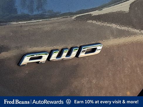 Used 2024 Ford Edge Titanium AWD/4WD image 38