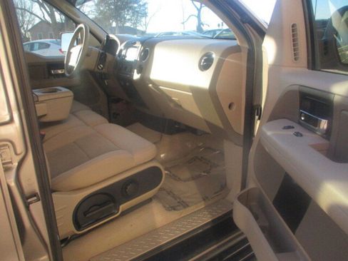 Used 2004 Ford F150 XLT image 19