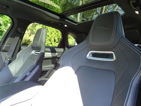 Certified 2025 Jaguar F-PACE R-Dynamic S image 13