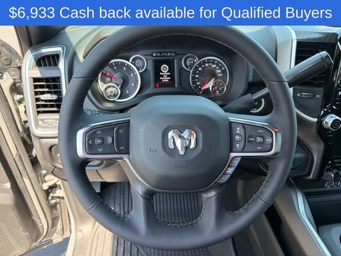 New 2026 RAM 2500 Big Horn AWD/4WD image 11