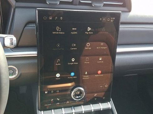 Used 2026 GMC Terrain Elevation image 25