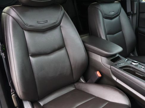 Used 2025 Cadillac XT5 Luxury w/ LPO, Floor Liner Package image 22