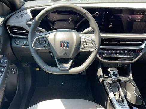 New 2025 Buick Envista Avenir image 14